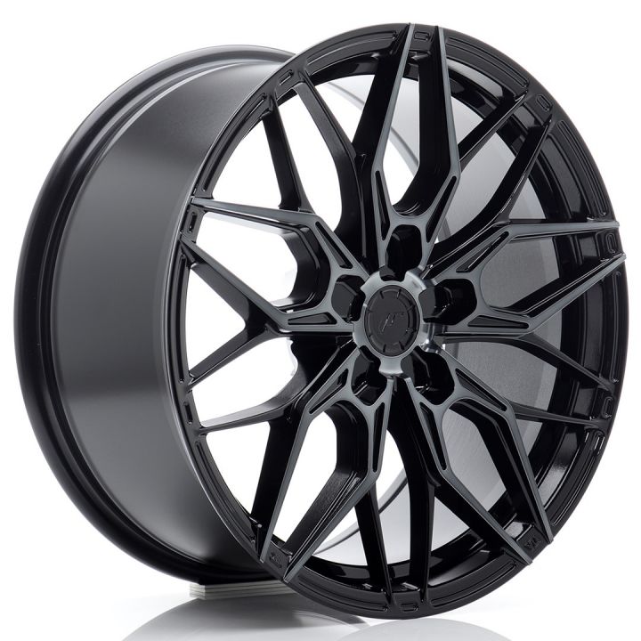 Japan Racing Wheels<br>JR46 Black Machined (18x8)